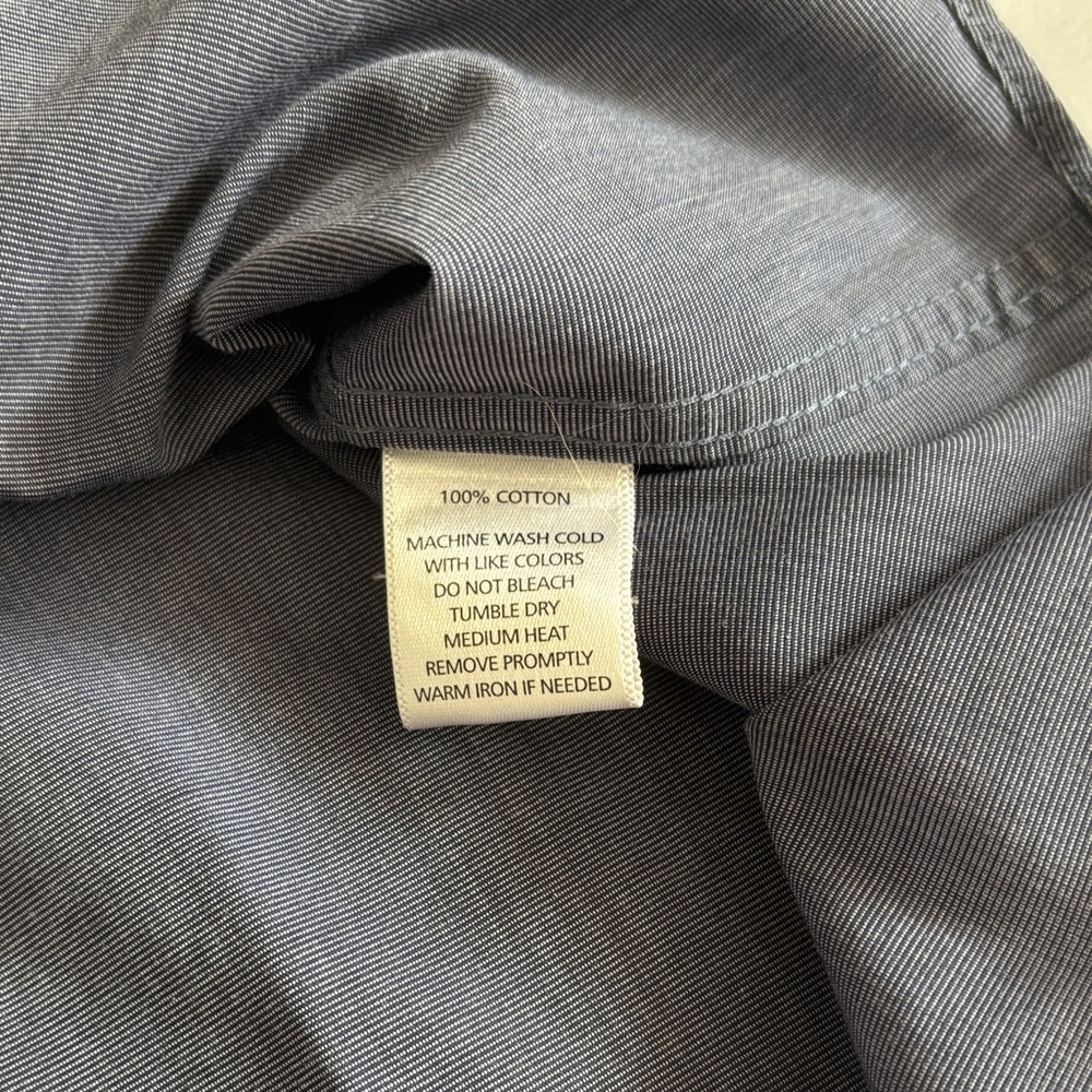 UNTUCKit Men's Dark Blue Dress Shirt - Picture 4 of 5